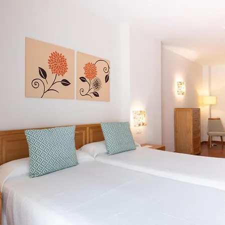 Gf伊莎贝尔酒店 酒店 阿德耶