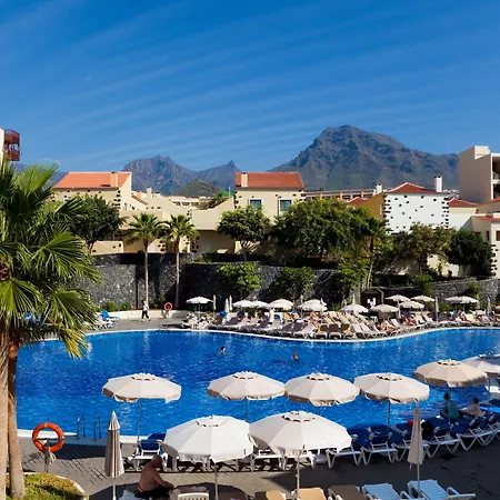 Gf Isabel فندق 4*