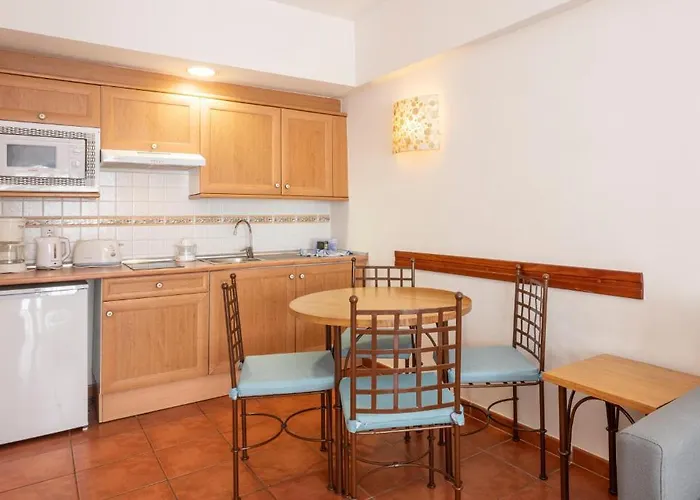 Hotel Gf Isabel 4*
